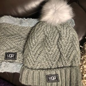 UGG scarf and hat set